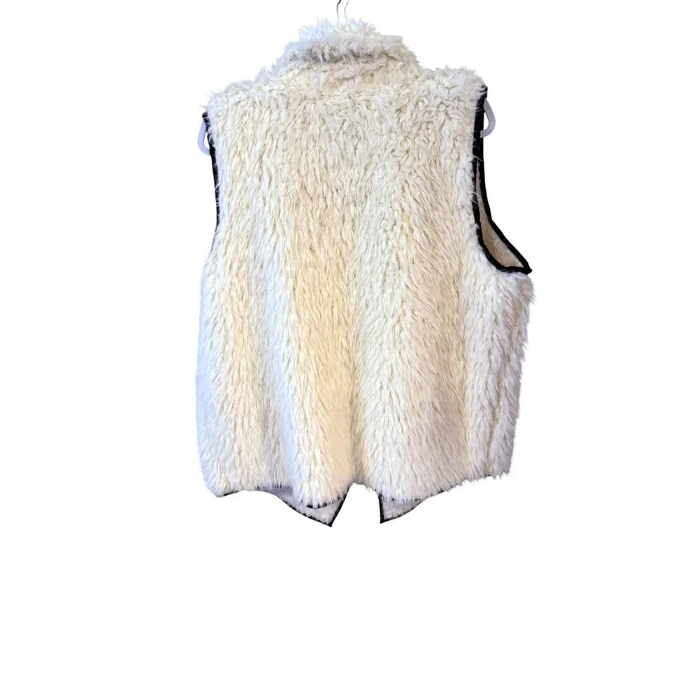 Faux Sherpa Vest With Brown Trim Comfy XXL - Picture 3 of 8